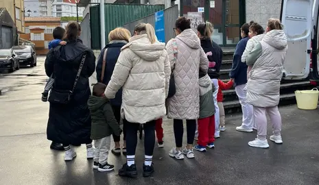 Familias de Muxia protestan polos problemas na Galina Azul