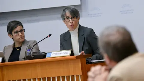 Directora de Desenvolvemento Pesqueiro entre Paula Mouzo e Oscar Insua