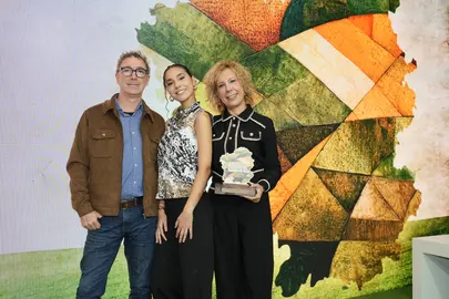 A familia de Colaxe co premio de Agader