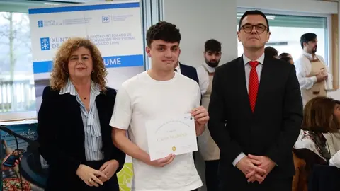 Gabriel Mugride ganador do Concurso de Cocina e Cocteleria de Pontedeume