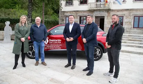 Vehículo SAF Dumbría 