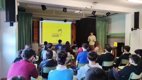 alejandro gandara porteiro no ies maximino romero lema cos Premios foucino