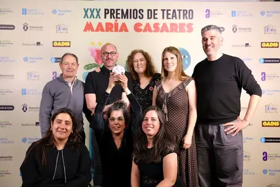 Galeatro e Xarope Tulu co seu Premio Maria Casares