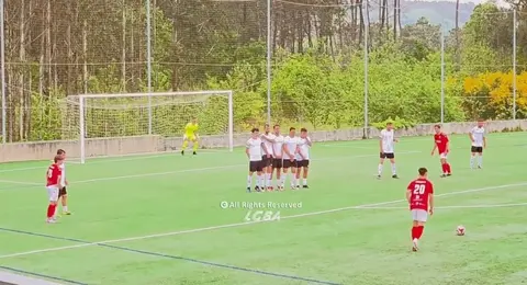 Gol de Julian do Sofan-Dumbria-Foto-Luis Gonzalez