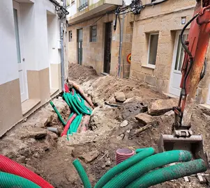 Obras na Rúa Real de Muros