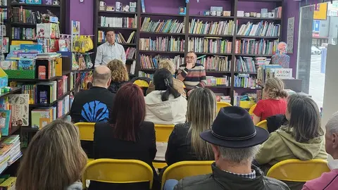 Presentacion de Modesto Fraga en Santa Comba