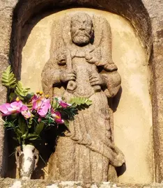 Imaxe de San Pedro, da fachada da capela de Ferrol (Rus