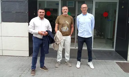 FOTO CABANA, LAXE E ZAS - Os alcaldes de Cabana, Laxe e Zas reiteran á Xunta o seu rexeitamento ao proxecto mineiro &lsquo;Jorge Reyes&rsquo; 