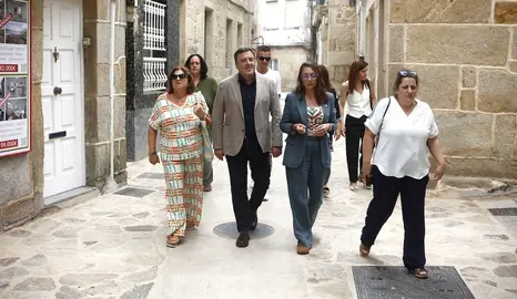 Visita de Valentin Gonzalez Formoso a Muros
