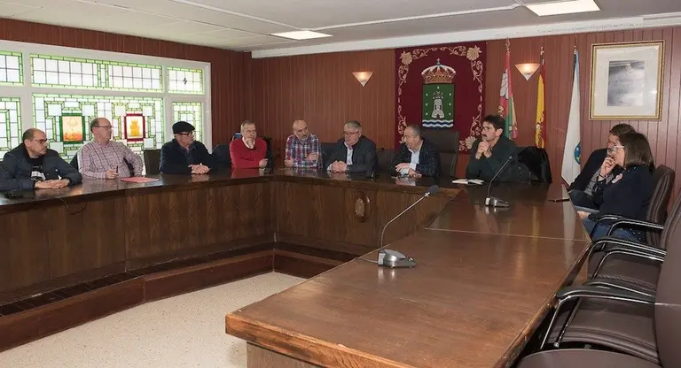 Alcaldes da bisbarra en apoio a Ferroatlantica