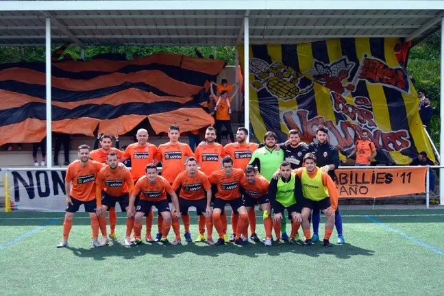 O Eleuterio Balayo vestiuse de gala para o apoiar ao Volantes de Ba&ntilde;o na fase de ascenso.