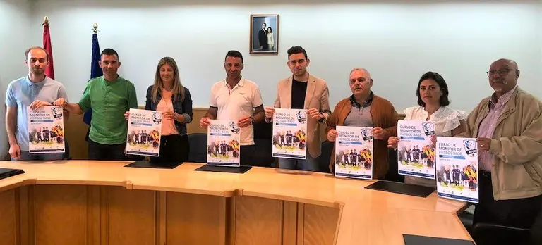 Presentacion curso_monitor_futbol en Ponteceso