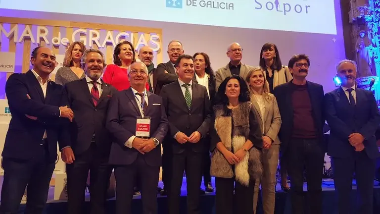 Foto de familia do evento Un mar de gracias