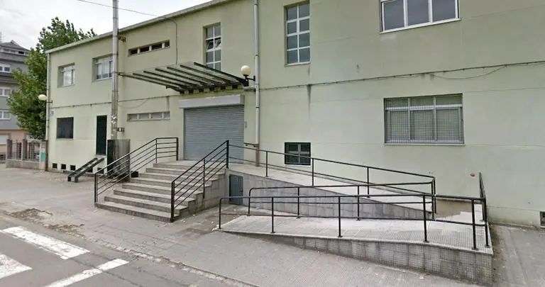 Edificio das Escolas de Ponteceso 1