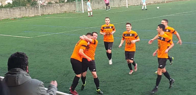 Volantes marcou dous goles ante os Rochabilies-Foto-Adriana
