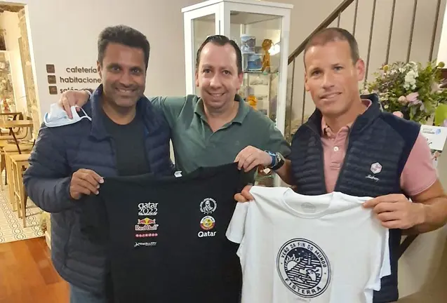 Nasser Al Attiyah con Jacinto Picallo no Semaforo de Fisterra