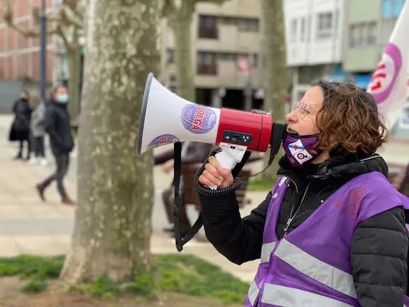 Concentracion da CIG polo 8M en Carballo-Foto-RebelionAluminio 2