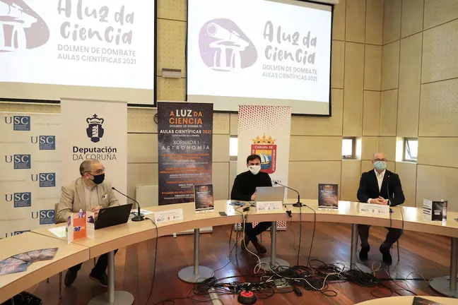 Presentacion das Aula Cientificas na Aula de Dombate