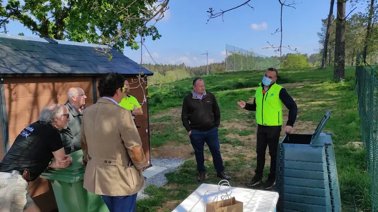 Tecnicos carballeses en Oroso