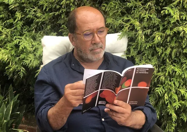 MIguel Anxo Mato Fondo con Poesia e musica en novembro