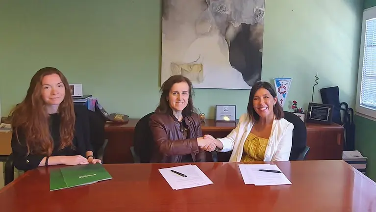 Maria pose e Bea Mato