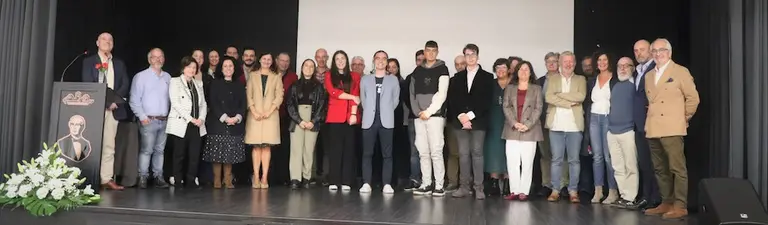 Becas IES Fernando Blanco