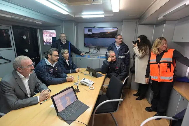 Laxe. A Coru&ntilde;a
O vicepresidente segundo e conselleiro de Presidencia, Xustiza e Deportes, Diego Calvo, e a conselleira do Mar, Rosa Quintana, asisten ao simulacro de loita contra a contaminaci&oacute;n mari&ntilde;a no que participar&aacute;n distintos medios auton&oacute;micos no marco do Plan Territorial de Continxencias por Contaminaci&oacute;n Mari&ntilde;a Accidental de Galicia (Plan Camgal).
11/11/2022
Foto: Moncho Fuentes/AGN A Coru&ntilde;a 






