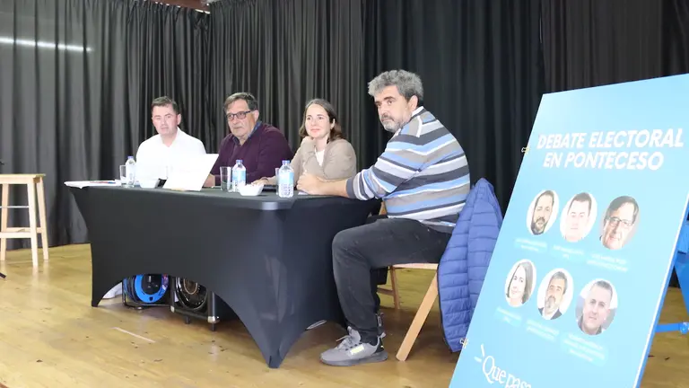 Debate QPC en Ponteceso-Foto-Alberto Pose