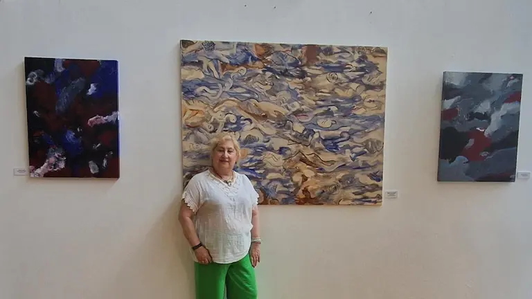 Artista Novais no Museo Man de Camelle