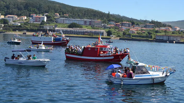Procesion maritina na Festas do Carme de Corcubion-Foto-Rafa Quintans