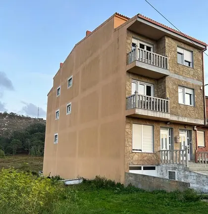 vivenda denunciada Arou