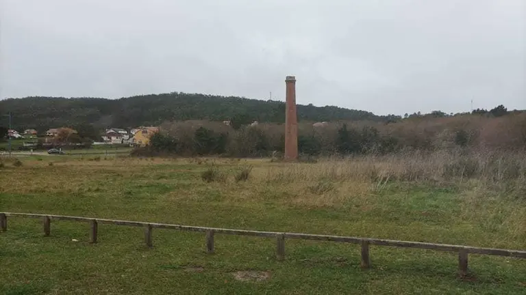 Chimenea de Kaolines Lage