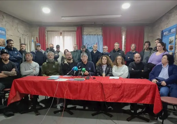 Rolda de prensa Carril pellets mar