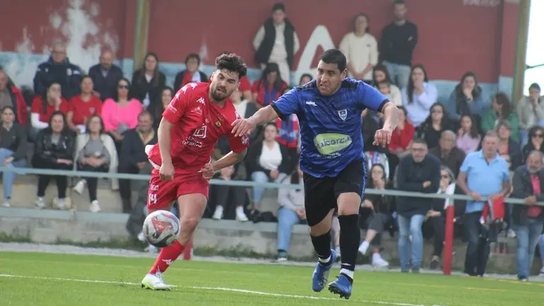 Manu Nogueira e Saviola no Muxia-Porteno da Copa da Costa-Foto-Marina Busto