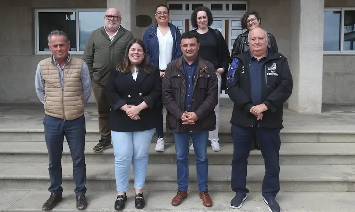 Corporacion de Laxe coa deputada Cristina Garcia