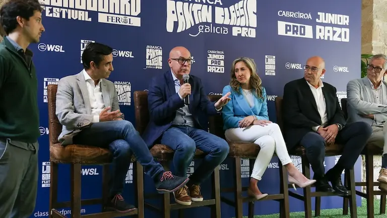 Xose Regueira falando a World Surfing League