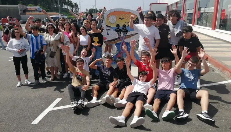 Concurso Murais Azulexo Lar 2024-1er Premio mural Fernando blanco copia