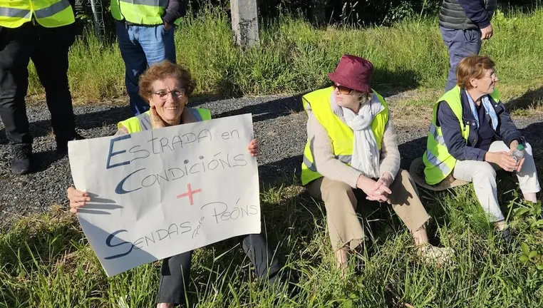 Manifestacion en Xoane pola estrada AC414