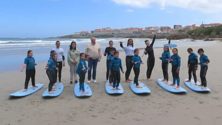 Laracha-Aprende a través do surfing