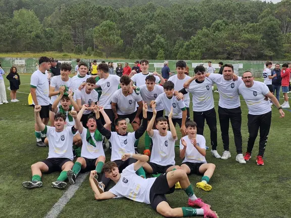 Fisterra Xuvenil ascenso