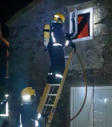 Incendio vivenda Malpica