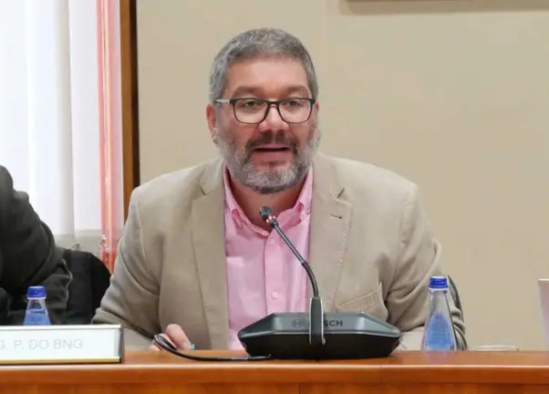 oscar insua no parlamento