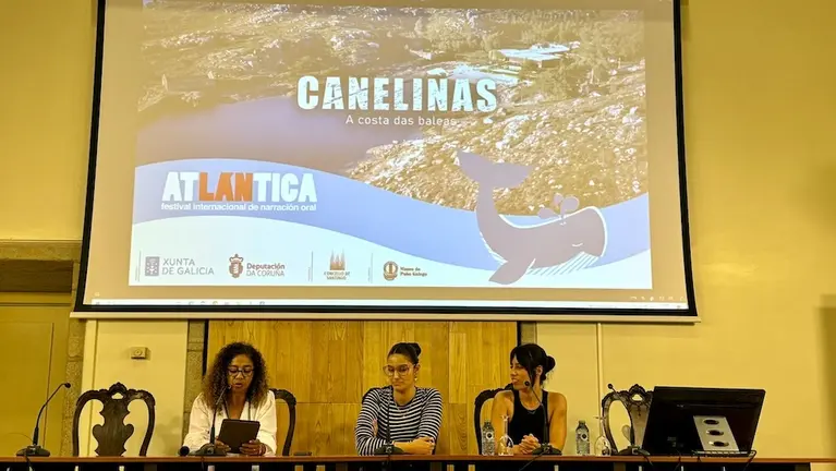 Soledad Felloza con Paula Castineira e Maria Gonzalez no mUseo do Pobo Galego