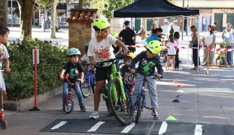 Circuito seguridade viaria na Semana da Mobilidade de Carballo