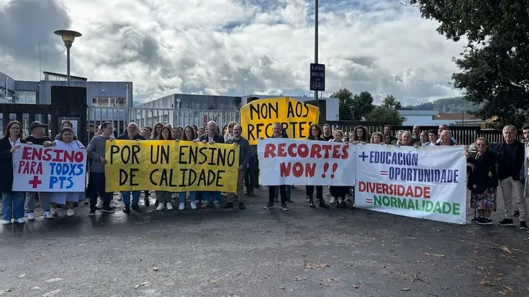 Concentacion IES Agra Leboris-Foto-Suso Bermello