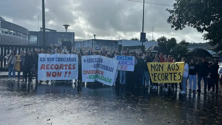 Terceira concentracion da comunidade educativa do IES Agra Leboris da Laracha