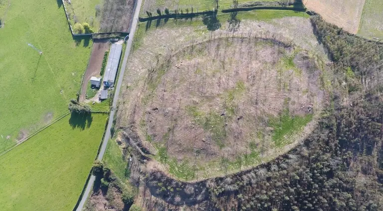 Fermosa vista aerea do Castro Montesclaros Laracha