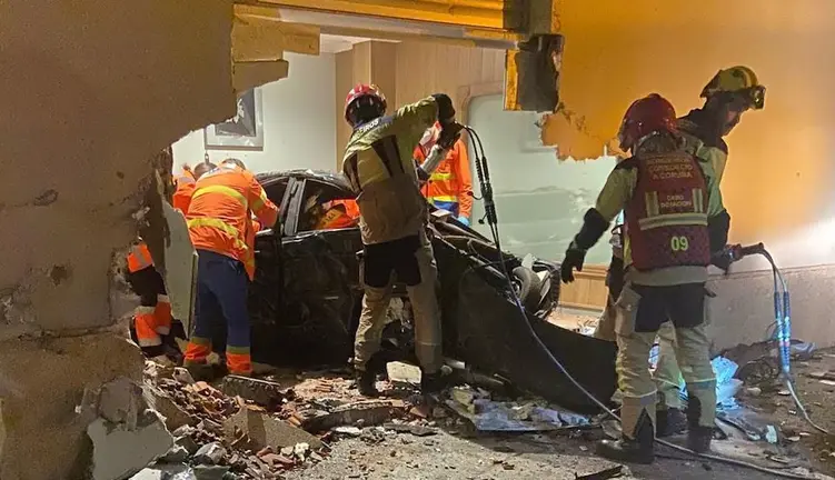 Bombeiros e tecnicos 061 accidente tanatio bainas