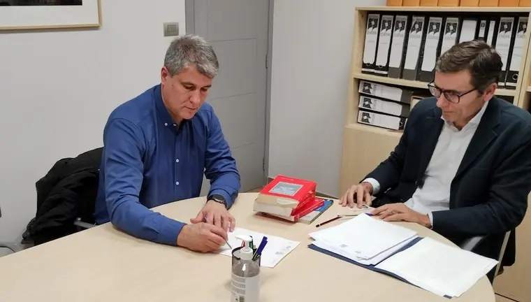 Francisco Dominguez Traba alcalde de Corcubion no notario