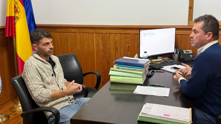 Luis Soto alcalde de Barrio en Ponteceso